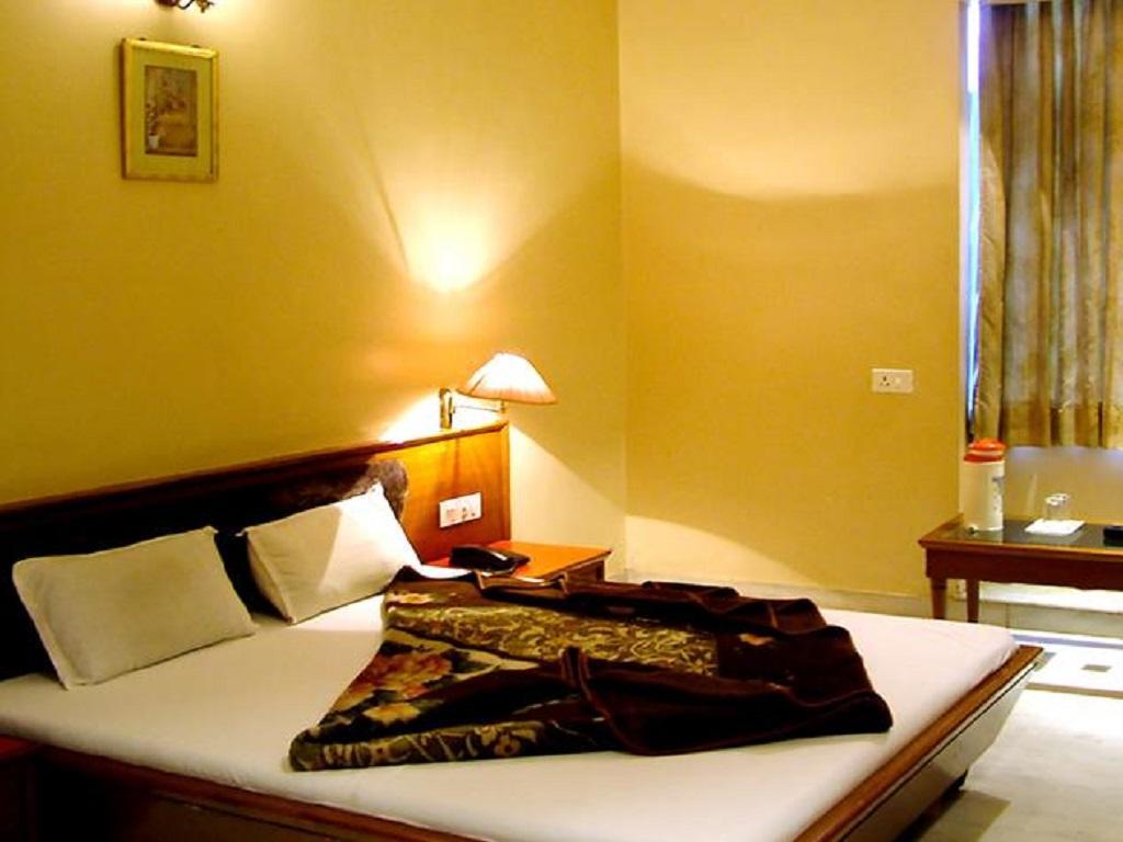 Hotel Ambaji International Ranpur Ngoại thất bức ảnh